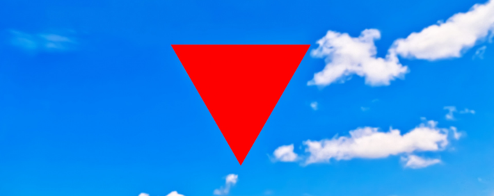 ⑨なぜ窓に赤い逆三角形が貼られているのか?