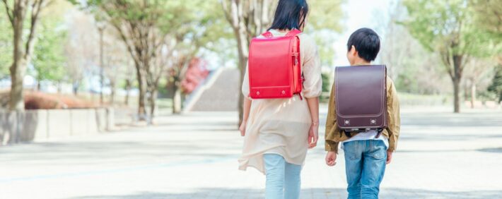 ①なぜ小学生はランドセルを使うのか？