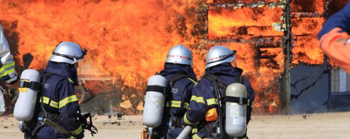 煙が視界と呼吸を奪う火災の恐ろしさ